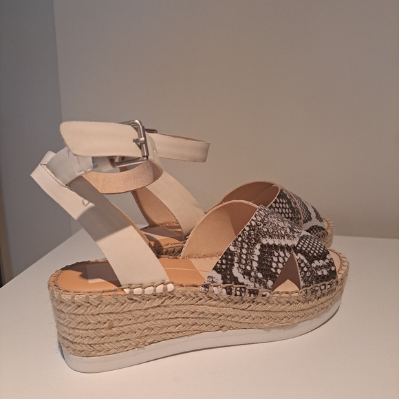 DOLCE VITA SANDALS - Picture 1 of 6